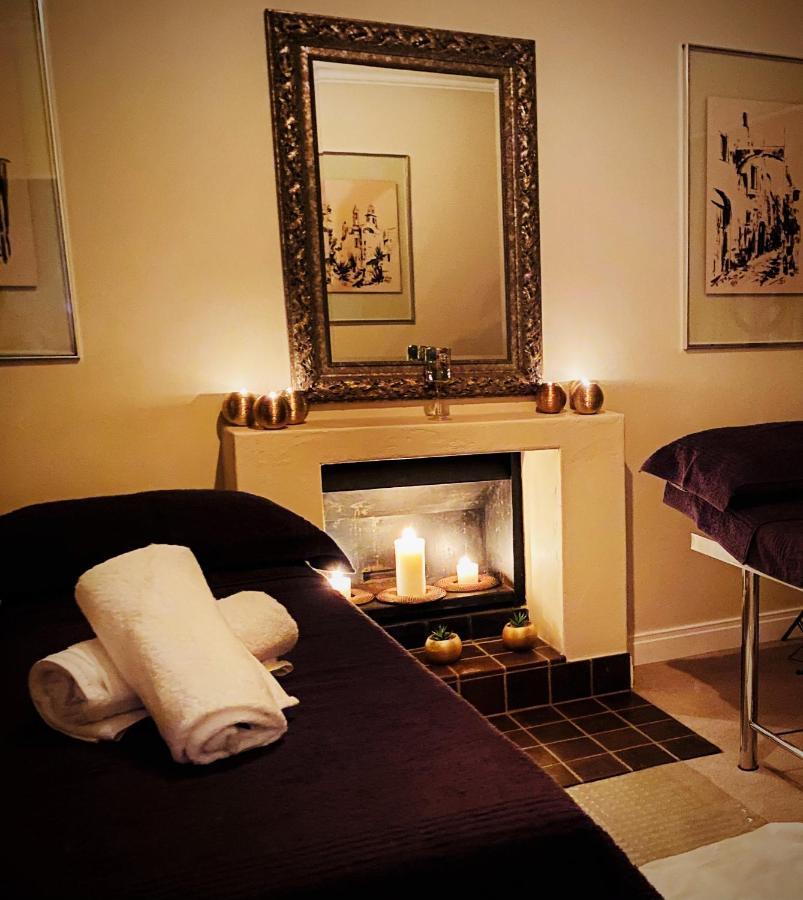Vair'S Place Guest House In Sandton Paulshof - Apartment, Lux Suites & Spa Йоханнесбург Экстерьер фото