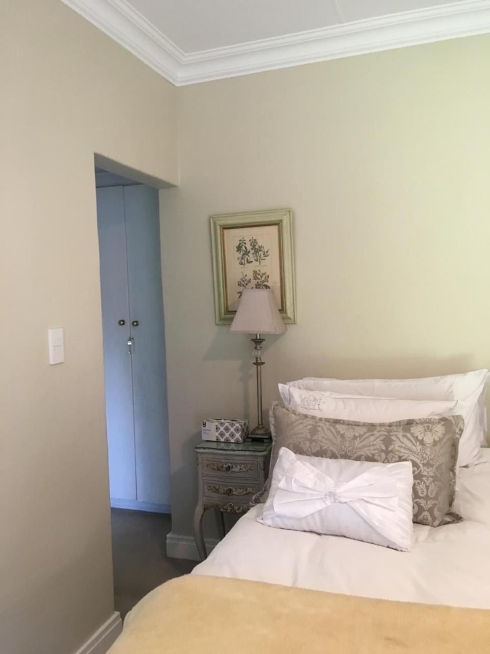 Vair'S Place Guest House In Sandton Paulshof - Apartment, Lux Suites & Spa Йоханнесбург Экстерьер фото