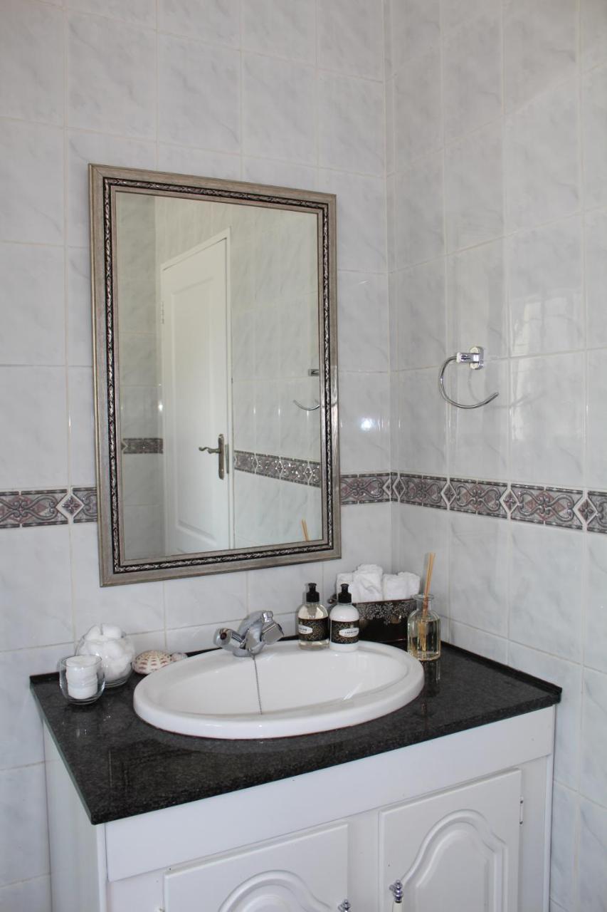 Vair'S Place Guest House In Sandton Paulshof - Apartment, Lux Suites & Spa Йоханнесбург Экстерьер фото